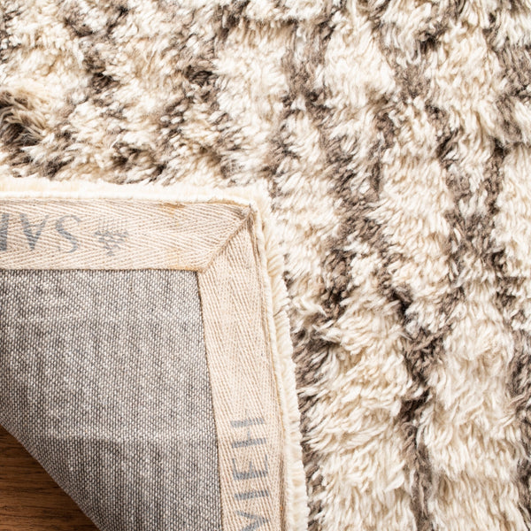 Casablanca Shag Hand-Tufted Rug in Luxurious New Zealand Wool & Cotton for Elegant Home Décor