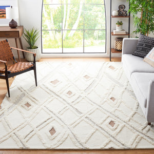 Safavieh Casablanca 975 Hand Tufted 80% Wool, 20% Cotton Rug CSB975A-8