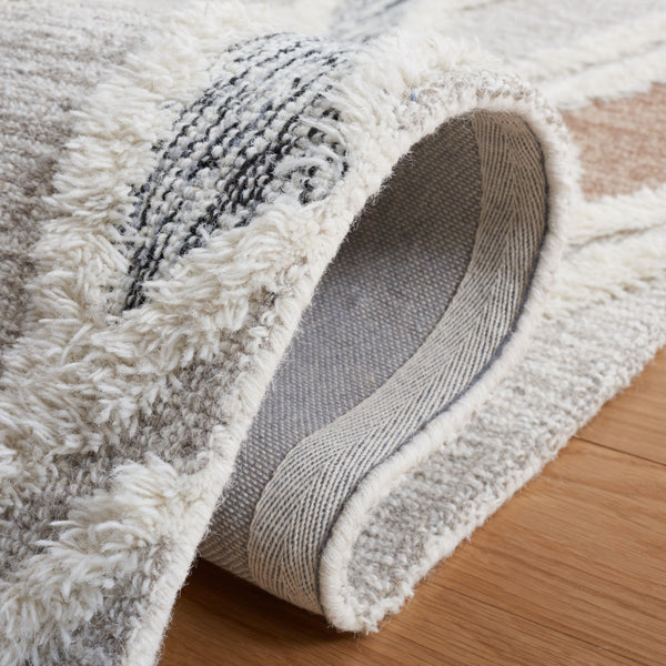 Safavieh Casablanca 975 Hand Tufted 80% Wool, 20% Cotton Rug CSB975F-5