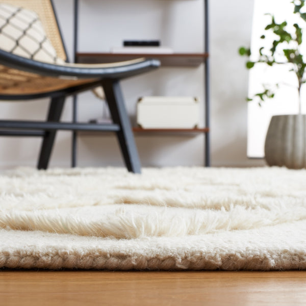 Safavieh Casablanca 979 Hand Tufted 80% Wool, 20% Cotton Rug CSB979A-5