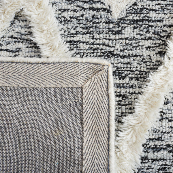 Safavieh Casablanca 980 Hand Tufted 80% Wool/20% Cotton Bohemian Rug CSB980Z-8