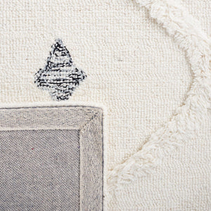 Safavieh Casablanca 988 Hand Tufted 80% Wool/20% Cotton Bohemian Rug CSB988A-8