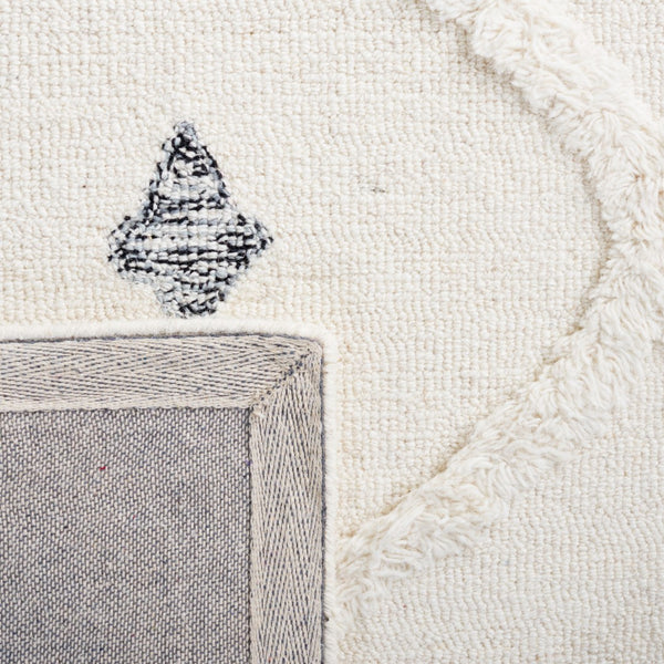 Safavieh Casablanca 988 Hand Tufted 80% Wool/20% Cotton Bohemian Rug CSB988A-8