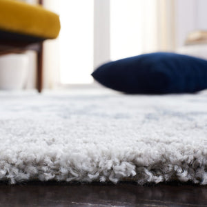 Century 300 Century 339 Contemporary Power Loomed 100% Polypropylene Rug Grey / Blue