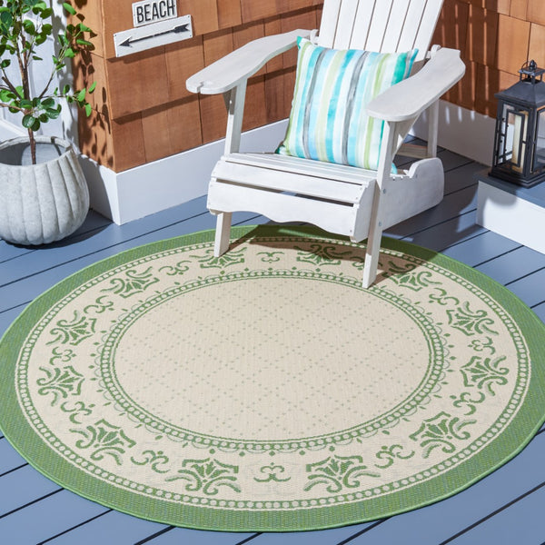 Safavieh Cy0901 Power Loomed 85.4% Polypropylene/10.4% Polyester/4.2% Latex Outdoor Rug CY0901-1E01-5R