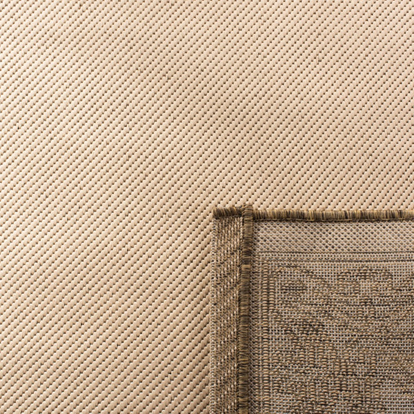 Safavieh Cy2099 Power Loomed 85.4% Polypropylene/10.4% Polyester/4.2% Latex Outdoor Rug CY2099-3001-4