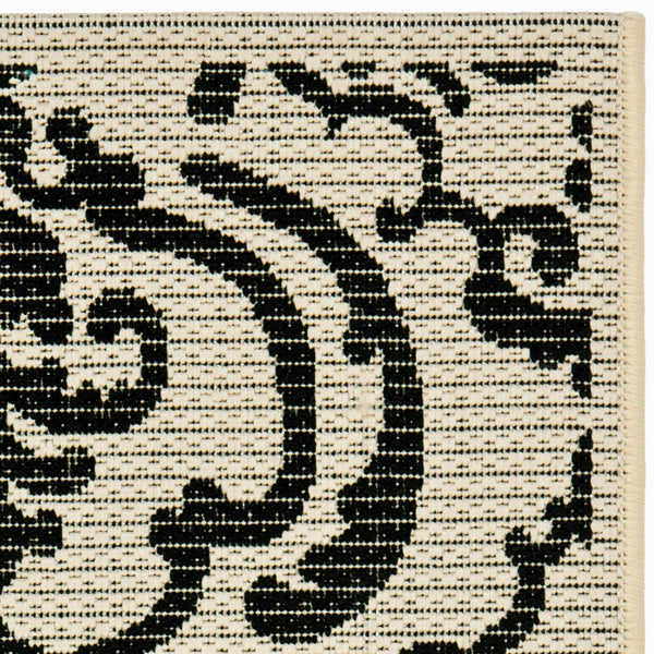 Safavieh Cy2663 Power Loomed 85.4% Polypropylene/10.4% Polyester/4.2% Latex Outdoor Rug CY2663-3901-4