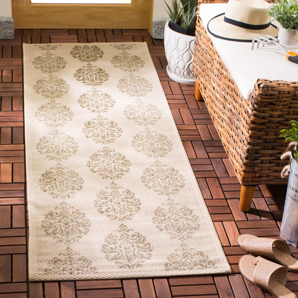 Safavieh Cy2720 Power Loomed 85.4% Polypropylene/10.4% Polyester/4.2% Latex Outdoor Rug CY2720-3001-4