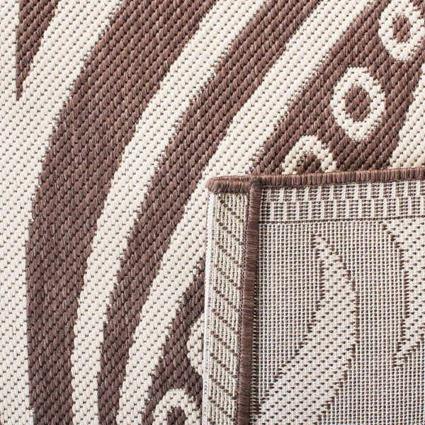 Safavieh Cy2961 Power Loomed 85.4% Polypropylene/10.4% Polyester/4.2% Latex Outdoor Rug CY2961-3409-214