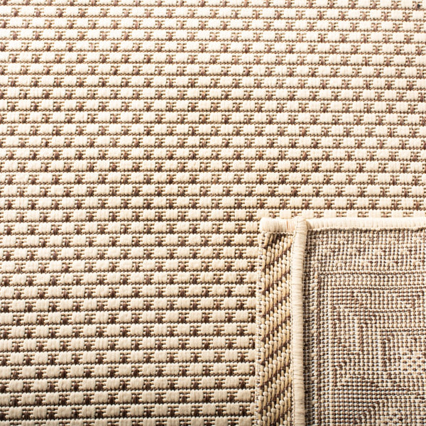 Safavieh Cy6011 PowerLoomed 85.4% Polypropylene/10.4% Polyester/4.2% Latex Indoor/Outdoor Rug CY6011-219-9