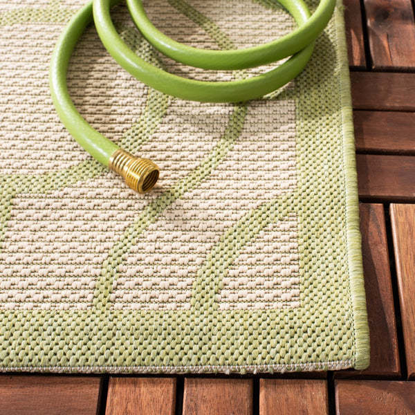 Safavieh Courtyard 6115 Power Loomed 85.4% Polypropylene/10.4% Polyester/4.2% Latex Outdoor Rug CY6115-218-4