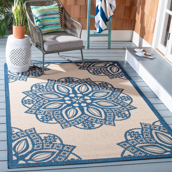 Safavieh Courtyard 6139 Power Loomed 85.4% Polypropylene/10.4% Polyester/4.2% Latex Outdoor Rug CY6139-258-212