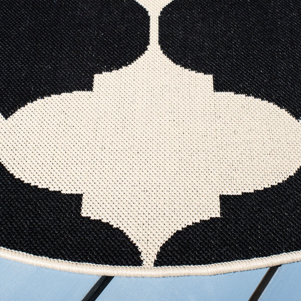 Safavieh Courtyard 6162 Power Loomed 85.4% Polypropylene/10.4% Polyester/4.2% Latex Outdoor Rug CY6162-256-5R