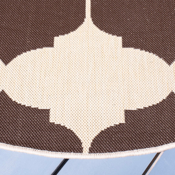 Safavieh Courtyard 6162 Power Loomed 85.4% Polypropylene/10.4% Polyester/4.2% Latex Outdoor Rug CY6162-402-5R