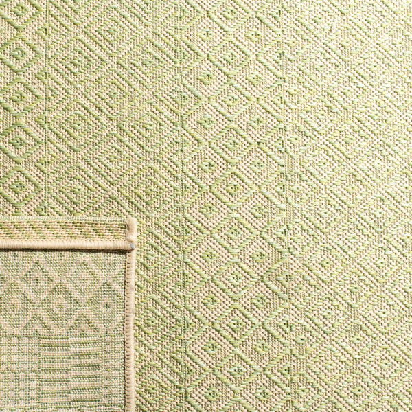 Safavieh Courtyard 6235 Power Loomed 85.4% Polypropylene/10.4% Polyester/4.2% Latex Outdoor Rug CY6235-21812-9