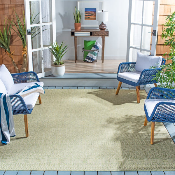 Safavieh Courtyard 6235 Power Loomed 85.4% Polypropylene/10.4% Polyester/4.2% Latex Indoor/Outdoor Rug CY6235-21812-5SQ