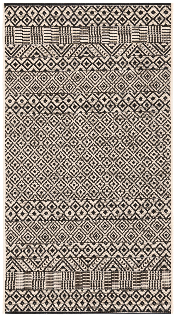 Safavieh Courtyard 6235 Power Loomed 85.4% Polypropylene/10.4% Polyester/4.2% Latex Outdoor Rug CY6235-25612-5SQ