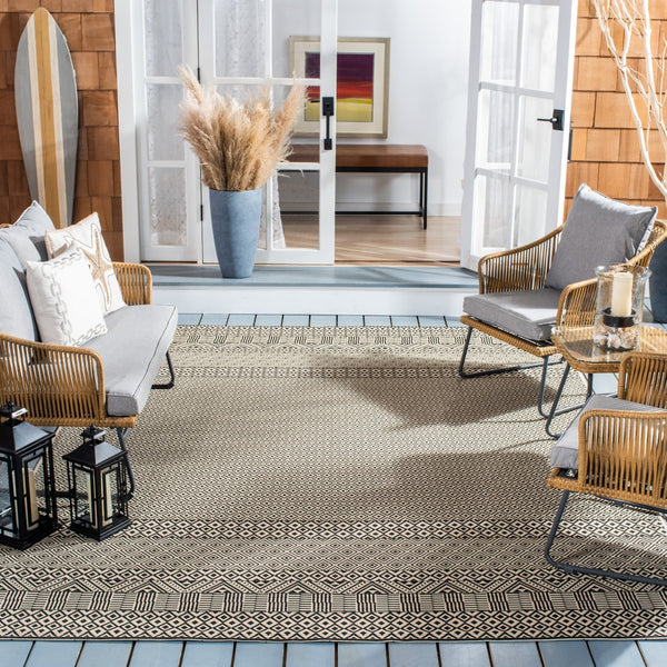 Safavieh Courtyard 6235 Power Loomed 85.4% Polypropylene/10.4% Polyester/4.2% Latex Indoor/Outdoor Rug CY6235-25612-4SQ