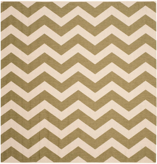 Safavieh Cy6245 Power Loomed 85.4% Polypropylene/10.4% Polyester/4.2% Latex Outdoor Rug CY6245-244-4