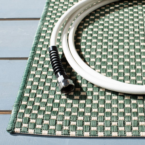 Safavieh Courtyard 6521 PowerLoomed 85.4% Polypropylene/10.4% Polyester/4.2% Latex Indoor/Outdoor Rug CY6521-32221-9