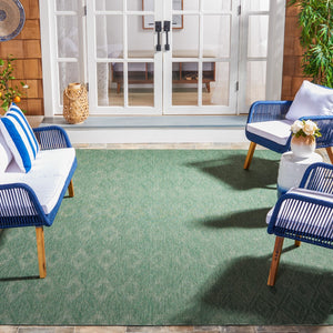Safavieh Courtyard 6522 PowerLoomed 85.4% Polypropylene/10.4% Polyester/4.2% Latex Indoor/Outdoor Rug CY6522-32222-9