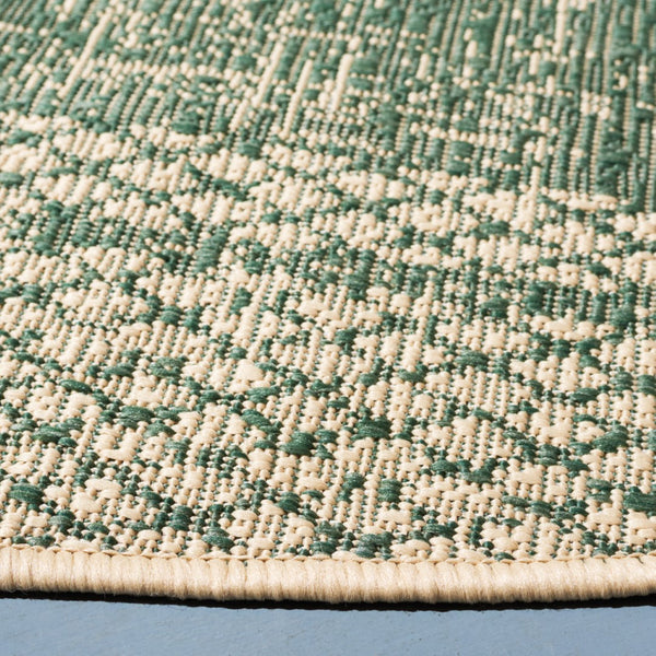 Safavieh Courtyard 6736 PowerLoomed 85.4% Polypropylene/10.4% Polyester/4.2% Latex Indoor/Outdoor Rug CY6736-32212-9