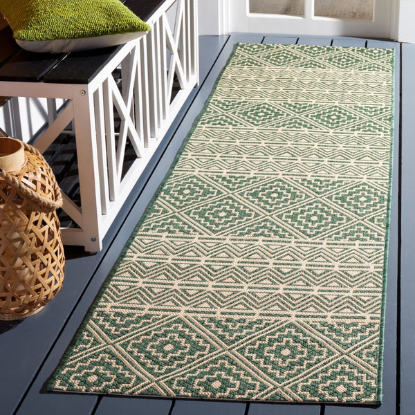 Safavieh Courtyard 6787 PowerLoomed 85.4% Polypropylene/10.4% Polyester/4.2% Latex Indoor/Outdoor Rug CY6787-32221-9