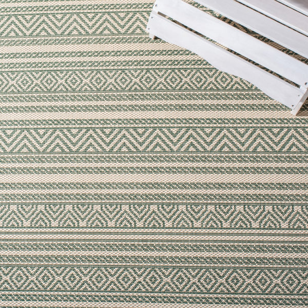 Safavieh Courtyard 6866 PowerLoomed 85.4% Polypropylene/10.4% Polyester/4.2% Latex Indoor/Outdoor Rug CY6866-32212-9