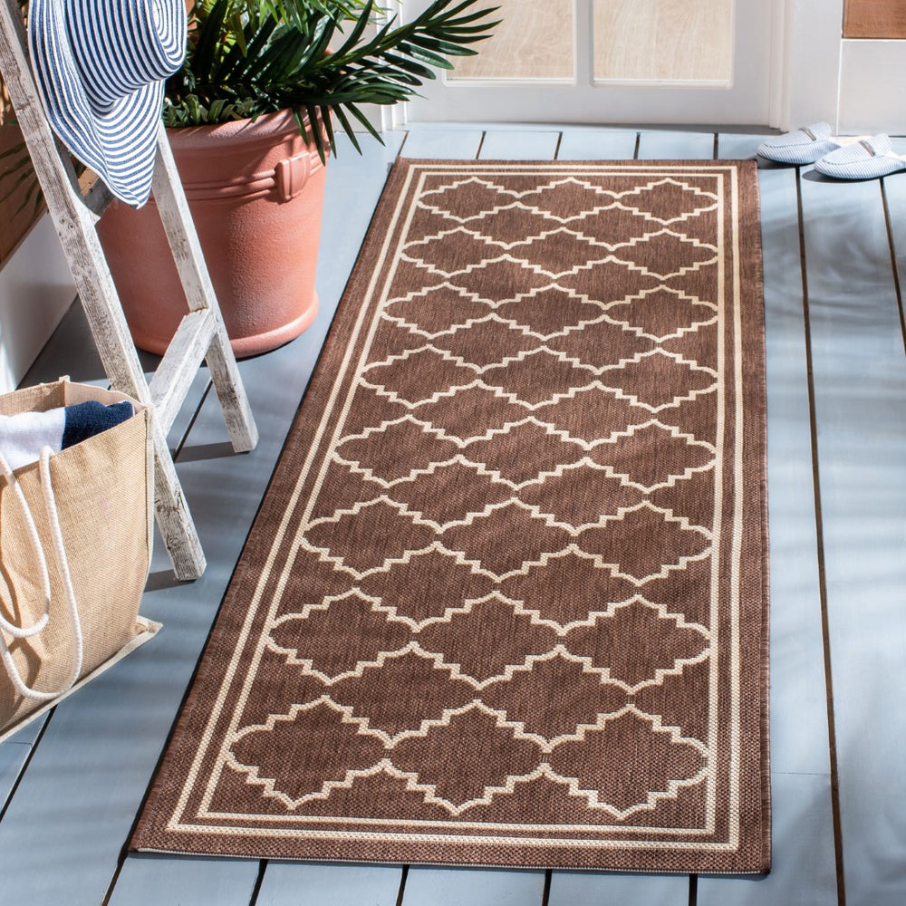 Safavieh Cy6889 Power Loomed 85.4% Polypropylene/10.4% Polyester/4.2% Latex Outdoor Rug CY6889-204-4