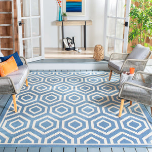 Safavieh Courtyard 6902 Power Loomed 85.4% Polypropylene/10.4% Polyester/4.2% Latex Outdoor Rug CY6902-243-4