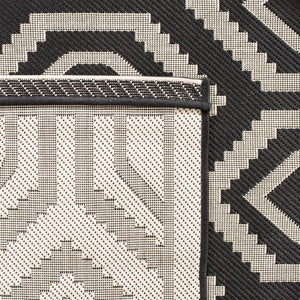 Safavieh Courtyard 6902 Power Loomed 85.4% Polypropylene/10.4% Polyester/4.2% Latex Indoor/Outdoor Rug CY6902-266-810