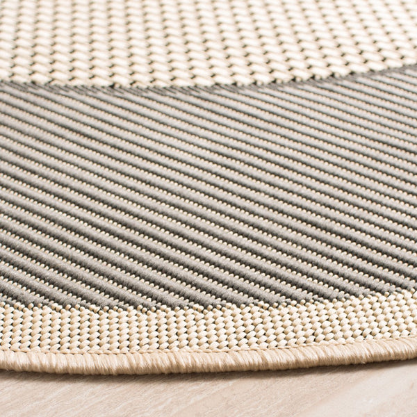 Safavieh Cy7987 Power Loomed 85.4% Polypropylene/10.4% Polyester/4.2% Latex Outdoor Rug CY7987-65A5-810