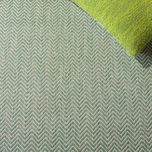 Safavieh Courtyard 8022 PowerLoomed 85.4% Polypropylene/10.4% Polyester/4.2% Latex Indoor/Outdoor Rug CY8022-32221-9