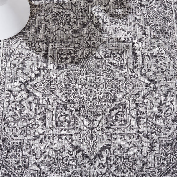 Safavieh Courtyard 8863 Power Loomed 85.4% Polypropylene/10.4% Polyester/4.2% Latex Indoor/Outdoor Rug CY8863-37621-810