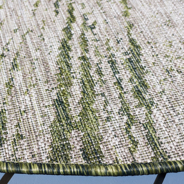 Safavieh Courtyard 8893 PowerLoomed 85.4% Polypropylene/10.4% Polyester/4.2% Latex Indoor/Outdoor Rug CY8893-37921-9