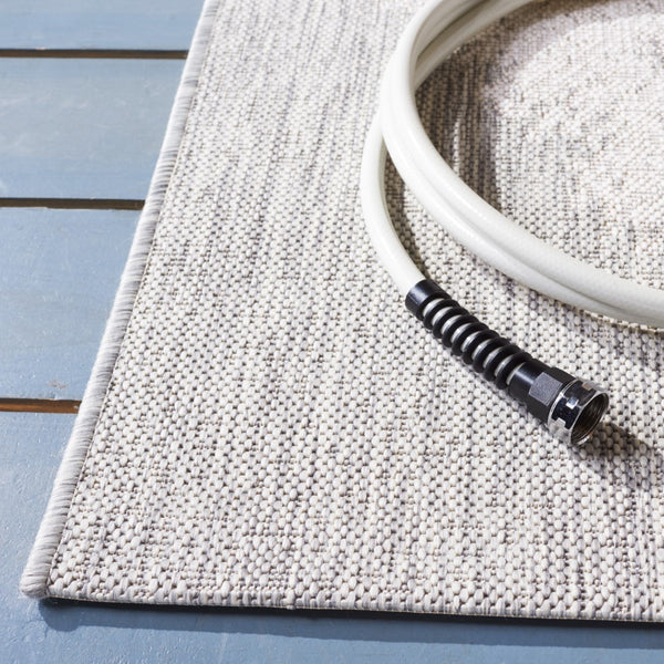 Safavieh Courtyard 8893 PowerLoomed 85.4% Polypropylene/10.4% Polyester/4.2% Latex Indoor/Outdoor Rug CY8893-55321-9