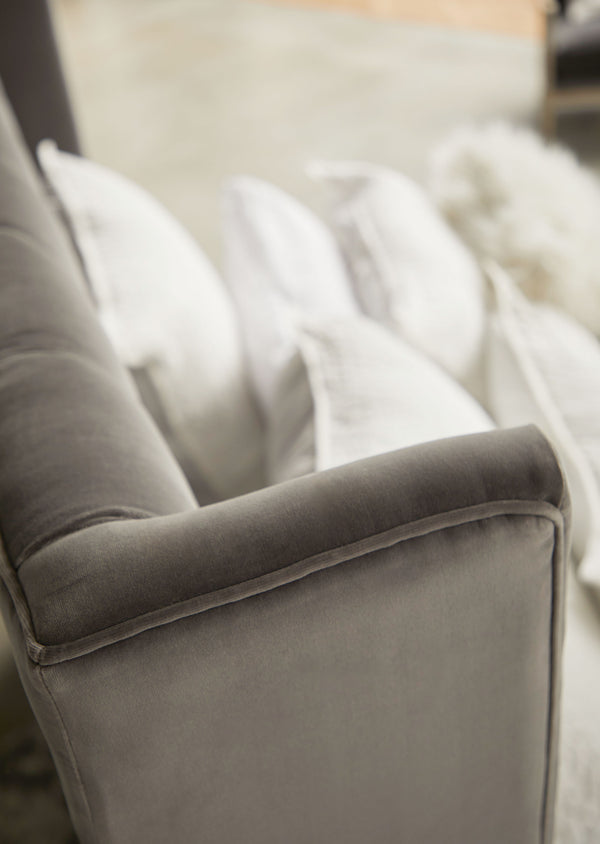 Essentials for Living Stitch & Hand - Dining & Bedroom Chandler Queen Bed 7127-1.DDOV/NG