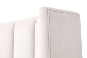 Essentials for Living Stitch & Hand - Dining & Bedroom Chandler Queen Bed 7127-1.CRM/NG