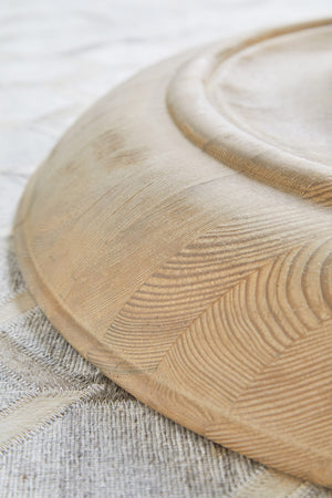 Essentials for Living Bella Antique Chelsea 36" Round Dining Table 8043.SGRY-PNE