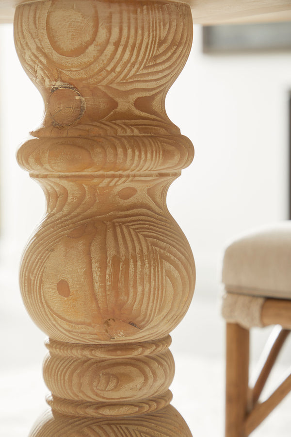 Essentials for Living Bella Antique Chelsea 42" Round Dining Table 8043-L.SGRY-PNE