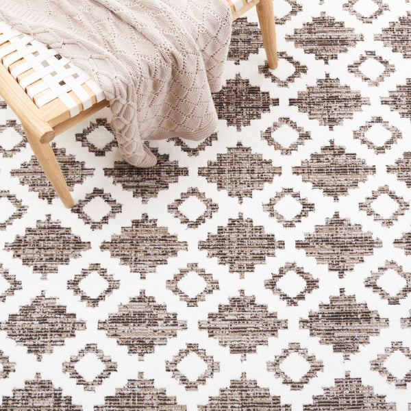 Safavieh Dakota 188 Power Loomed Polyester Rug DAK188A-9