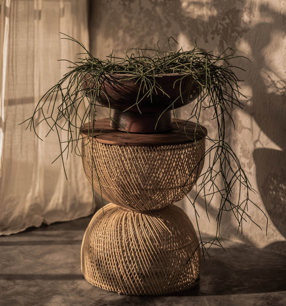 LH Imports D-Bodhi Wave Side Table DBA96