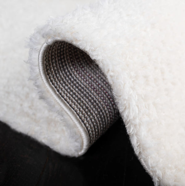 Safavieh Decora Shaggy 101 Power Loomed 100% Polyester Shag Rug DES101-3138-26