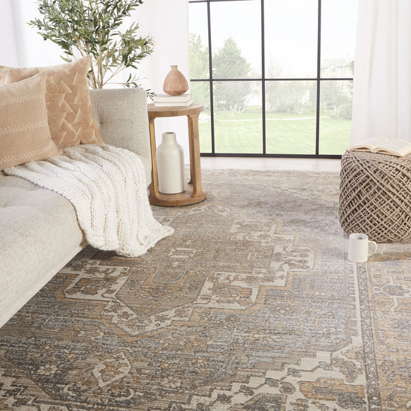 Jaipur Living En Blanc Collection EBC05 Venn 55% Viscose 45% Shrink Polyester Machine Made Updated Traditional Medallion Rug RUG148920