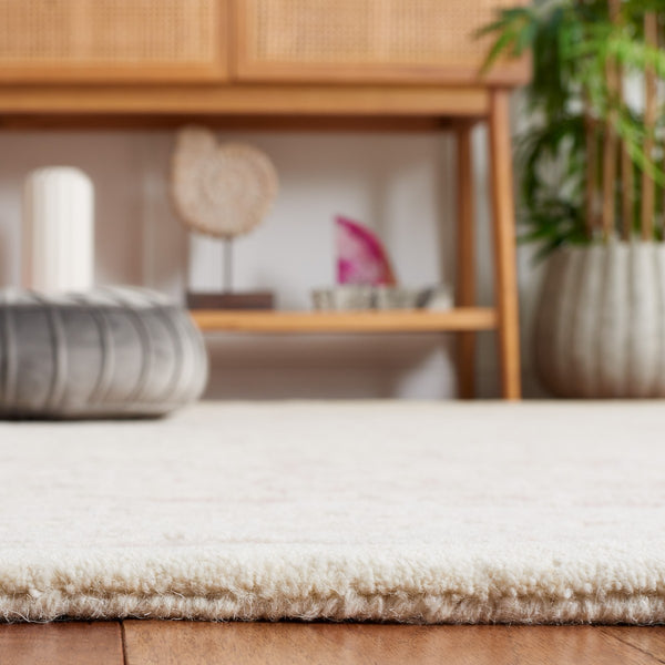 Safavieh Ebony 102 Antique Hand Tufted Rug Pink / Ivory EBN102U-8