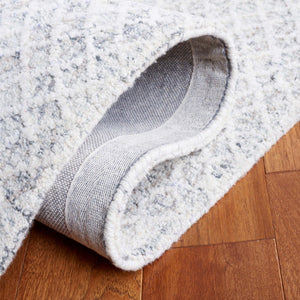 Safavieh Ebony 103 Geometric Hand Tufted Rug Grey / Ivory EBN103F-8