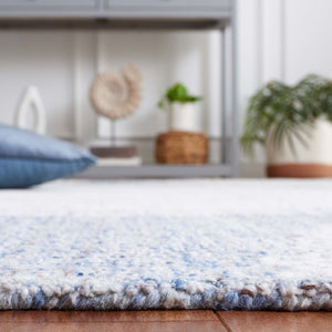 Safavieh Ebony 106 Antique Hand Tufted Rug Blue / Ivory EBN106M-8