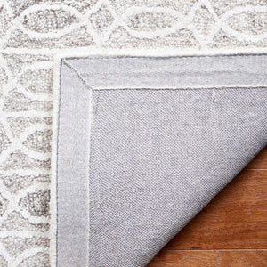 Safavieh Ebony 107 Modern Hand Tufted Rug Natural / Ivory EBN107A-8