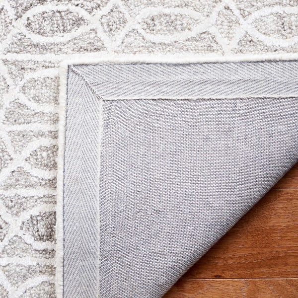 Safavieh Ebony 107 Modern Hand Tufted Rug Natural / Ivory EBN107A-8