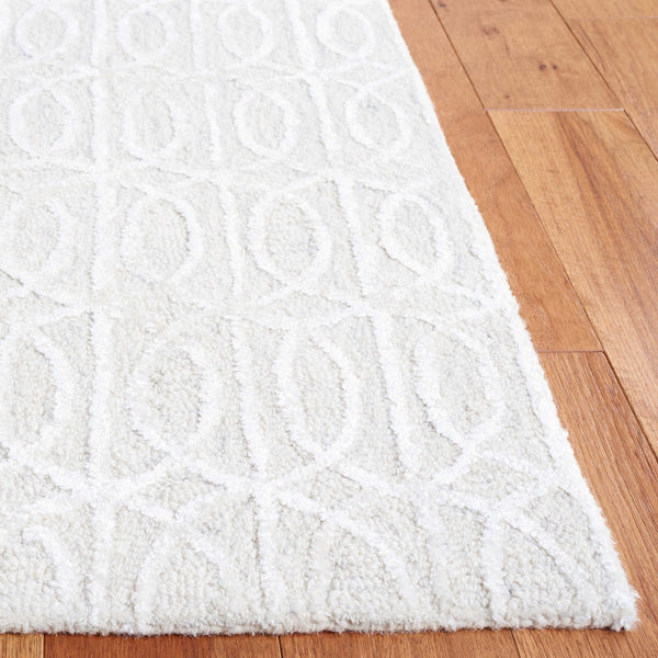 Safavieh Ebony 107 Modern Hand Tufted Rug Beige / Ivory EBN107B-8